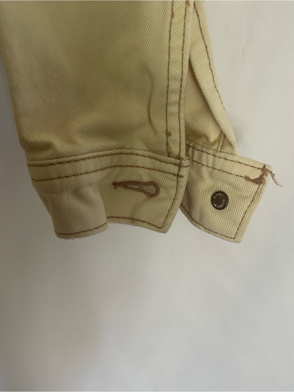 American Eagle Outfitters Beige Men's Trucker Jacket - Picture 4 of 5